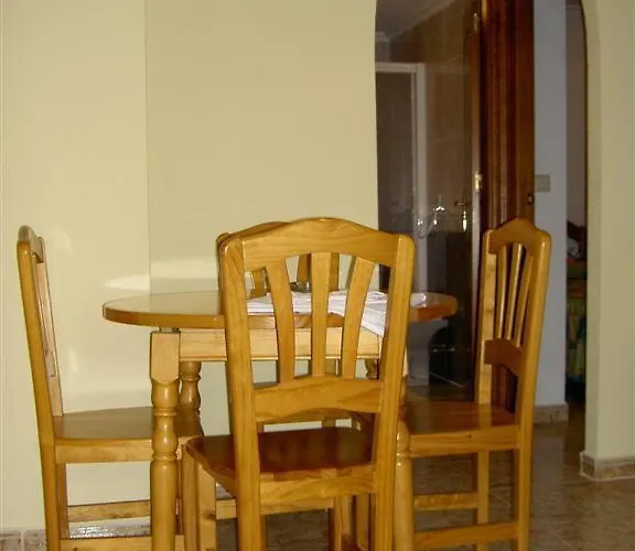 Turisticos Puerto Tomas Maestre Szálloda *