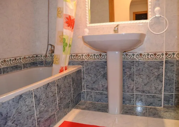 托马斯特雷港旅游公寓 酒店 拉曼加戴尔马尔梅纳